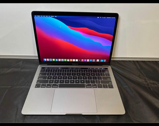 Apple MacBook Pro (i7, 16GB, 512GB)