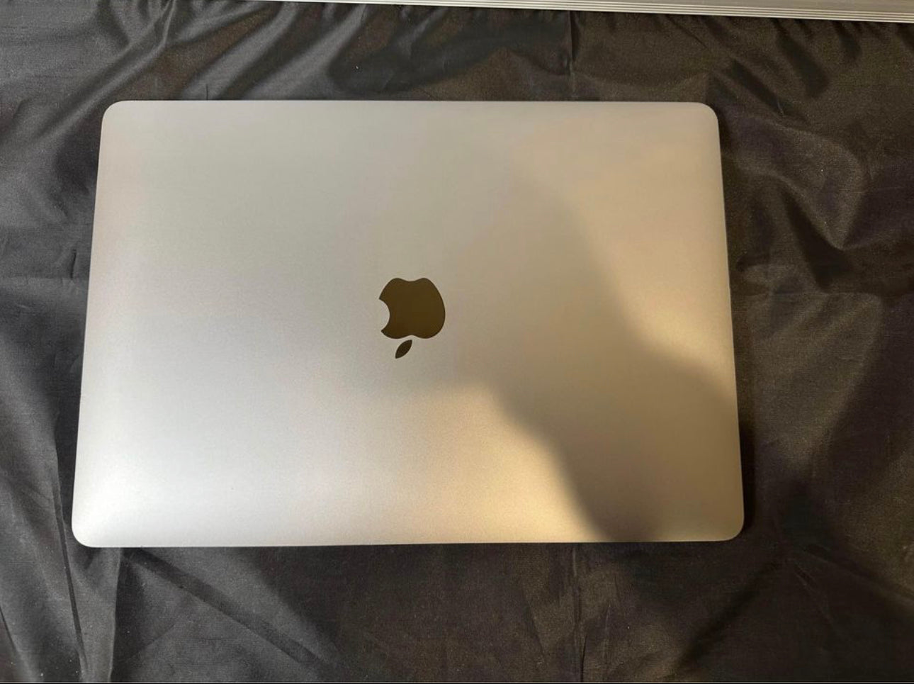 Apple MacBook Pro (With TouchBar)